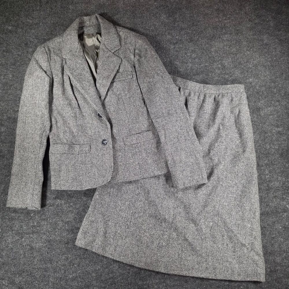 Unbranded Women's Grey Suit